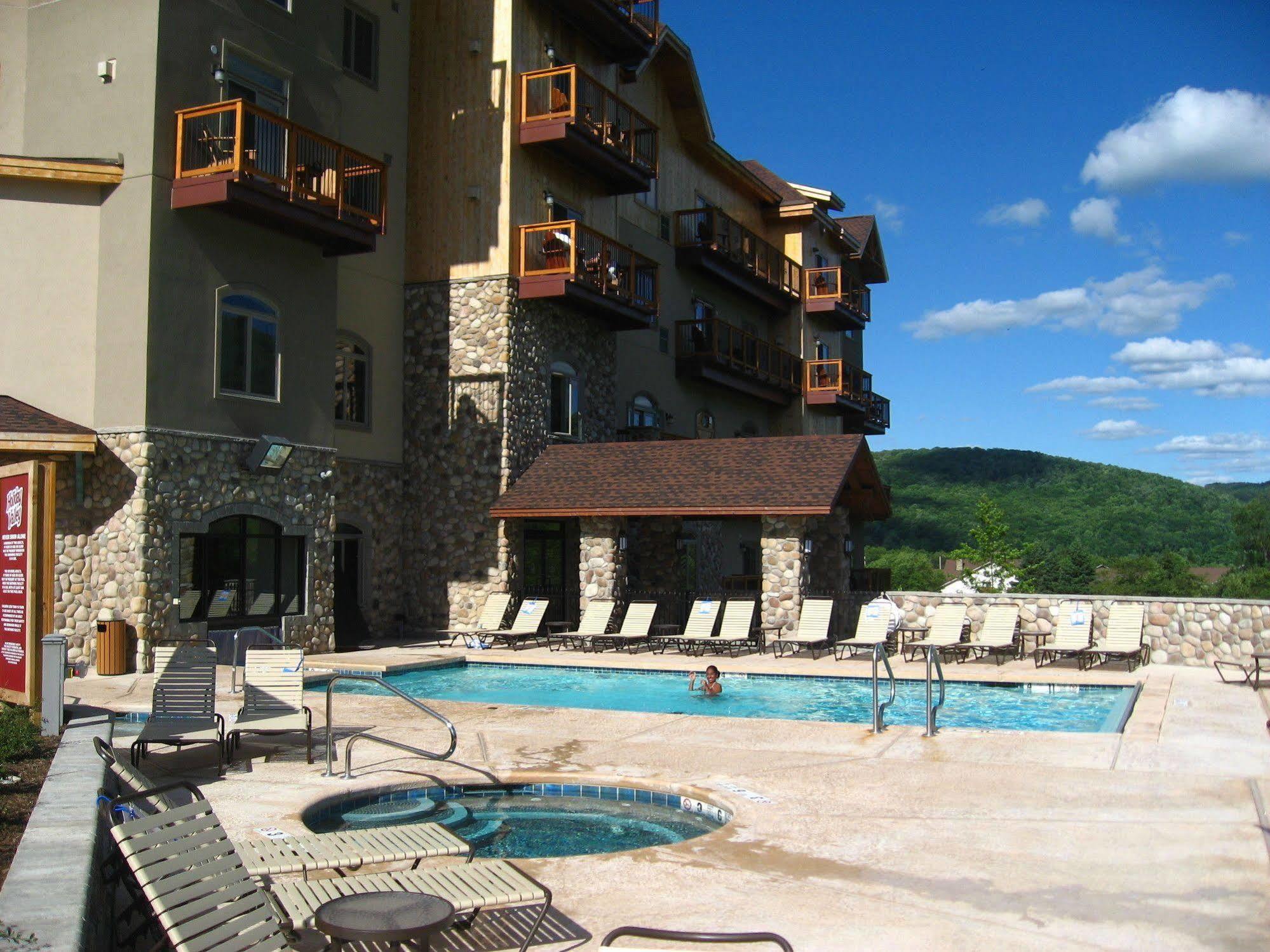 Hotel The Tamarack Ellicottville Exterior foto